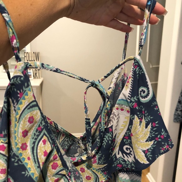 Flattering Fun Summer Romper.  ☀️Size Small! - Picture 6 of 8